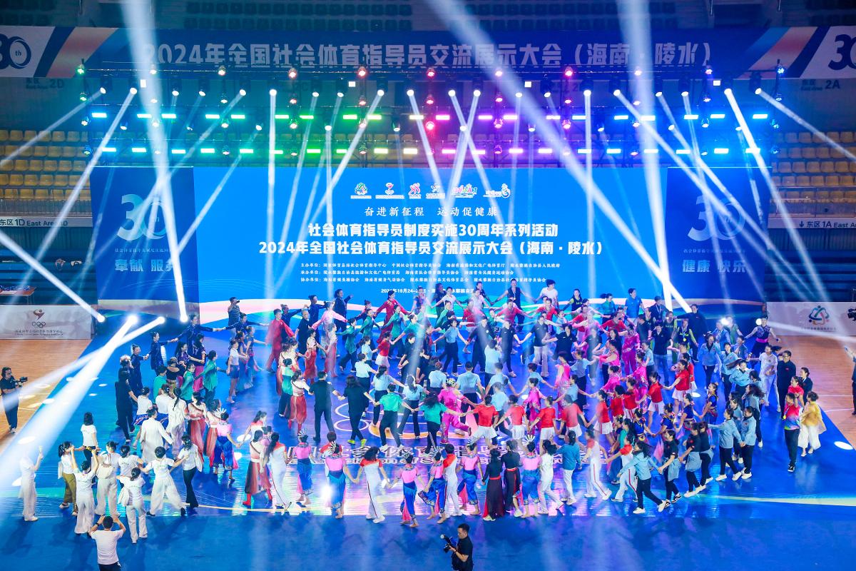 哈登：保罗被裁我也很困惑和震惊，但这不是我能控制的